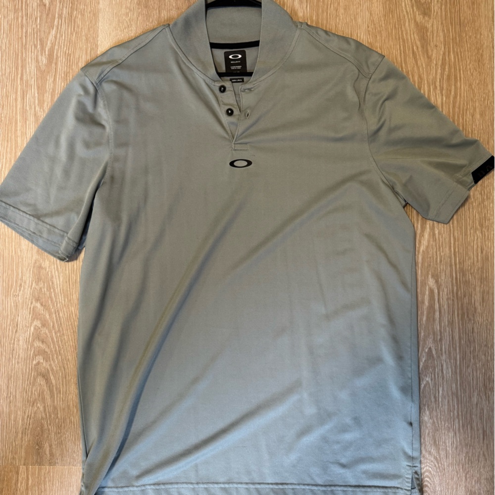 Oakley Polo